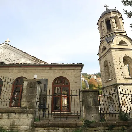 וילה Alba Momchilovtsi (Smolyan)